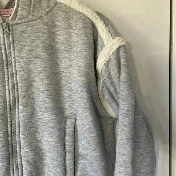 Crave frame sherpa hoodie - Picture 3 of 5